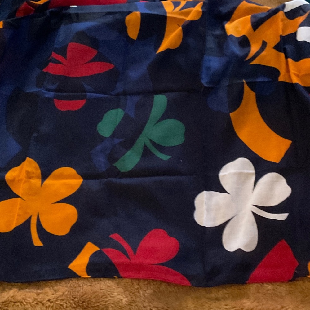 NWT CHANEL HUGE SCARF 52”x61” navy cotton multi color design CC shamrocks PAREO